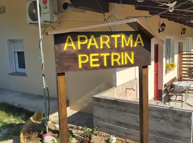 アパート Petrin *