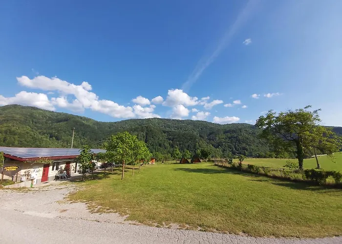 Petrin Apartment Tolmin