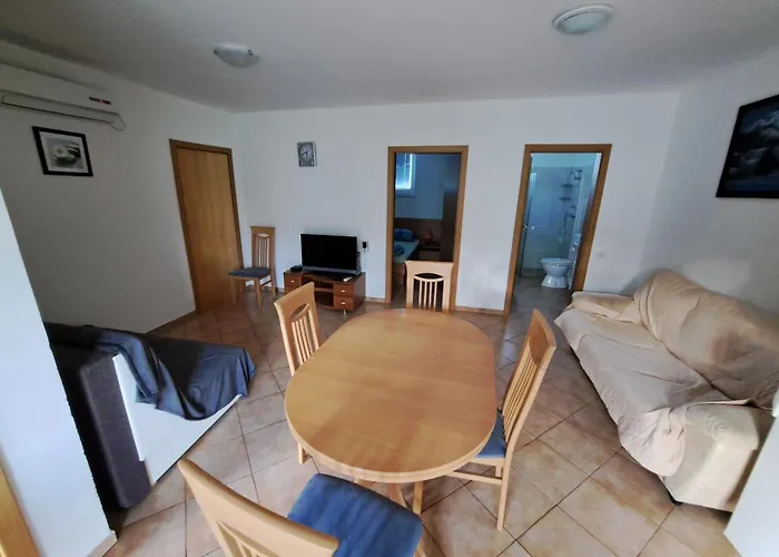 Petrin アパート トールミン